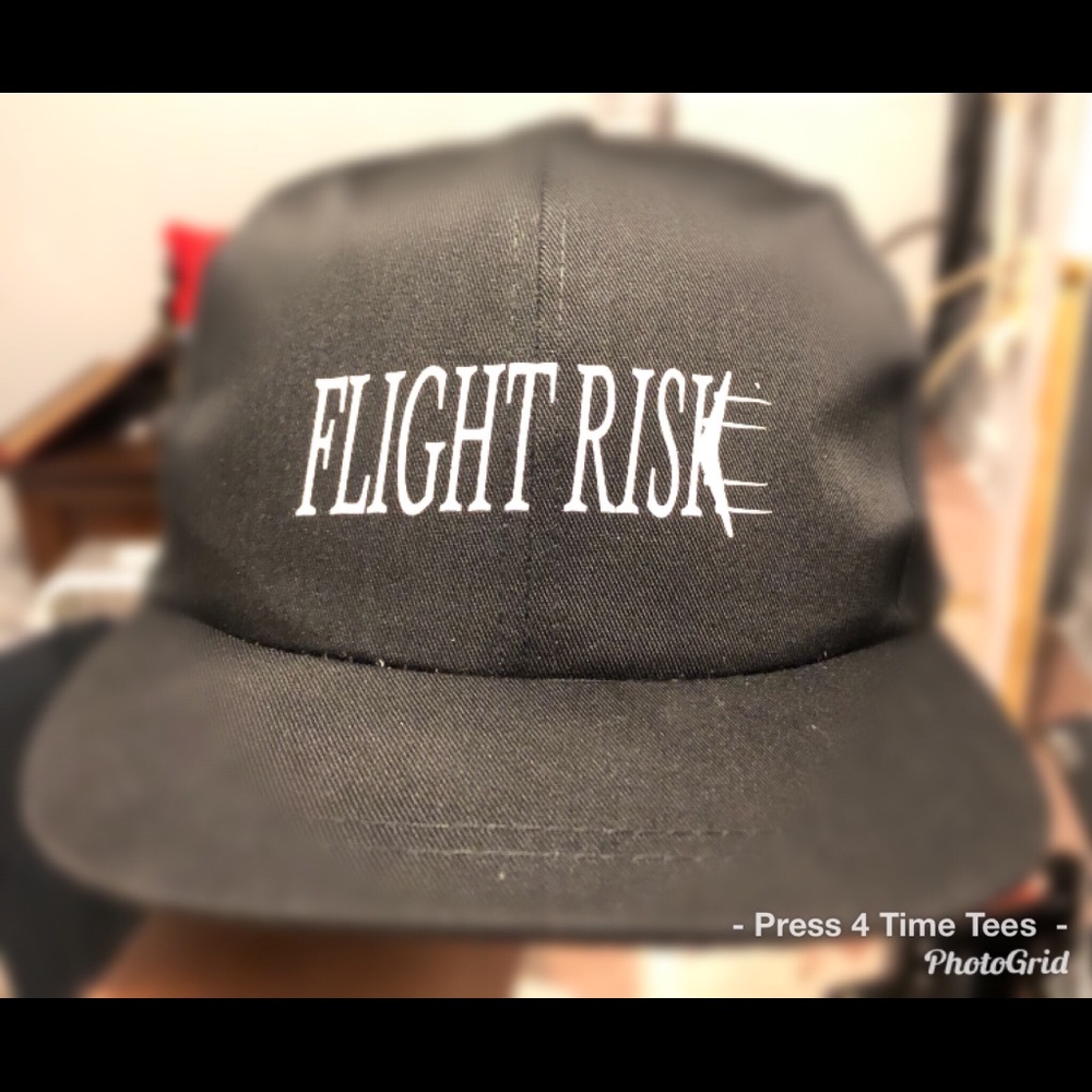 Flight Risk wear - Picture 4 of 4
